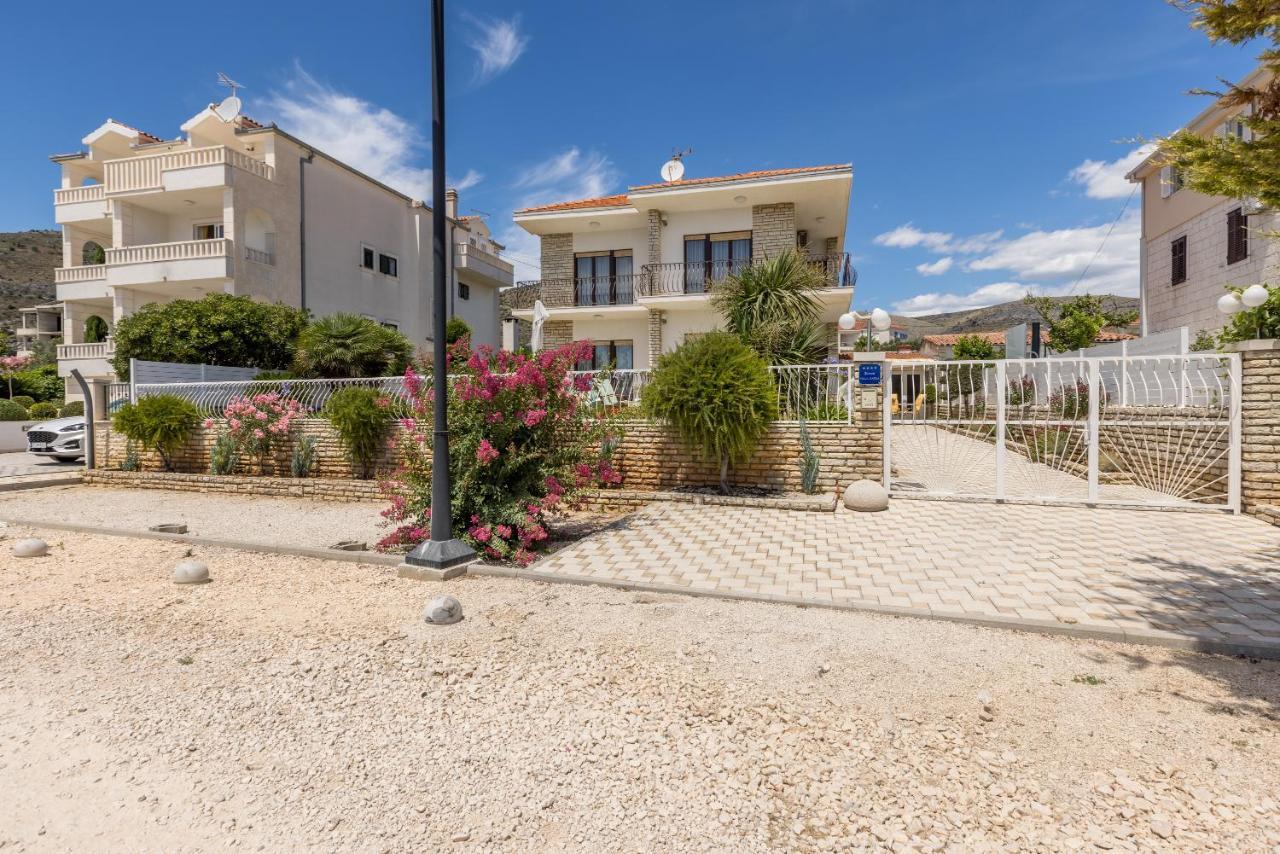 Villa Ratka Trogir Bagian luar foto