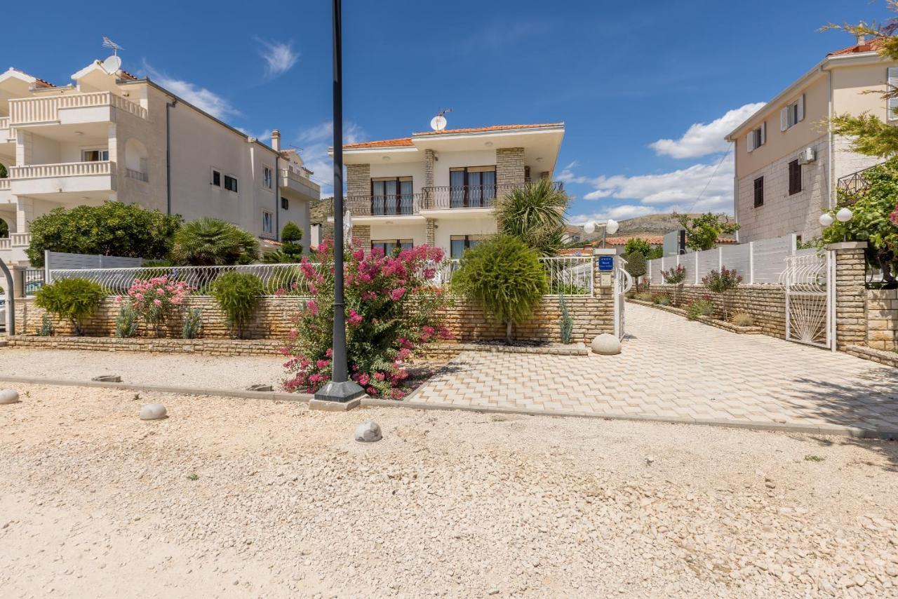 Villa Ratka Trogir Bagian luar foto