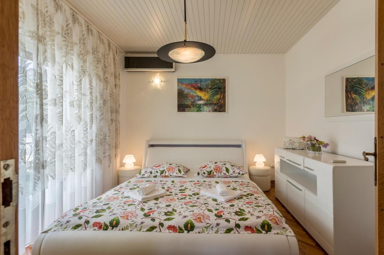Villa Ratka Trogir Bagian luar foto